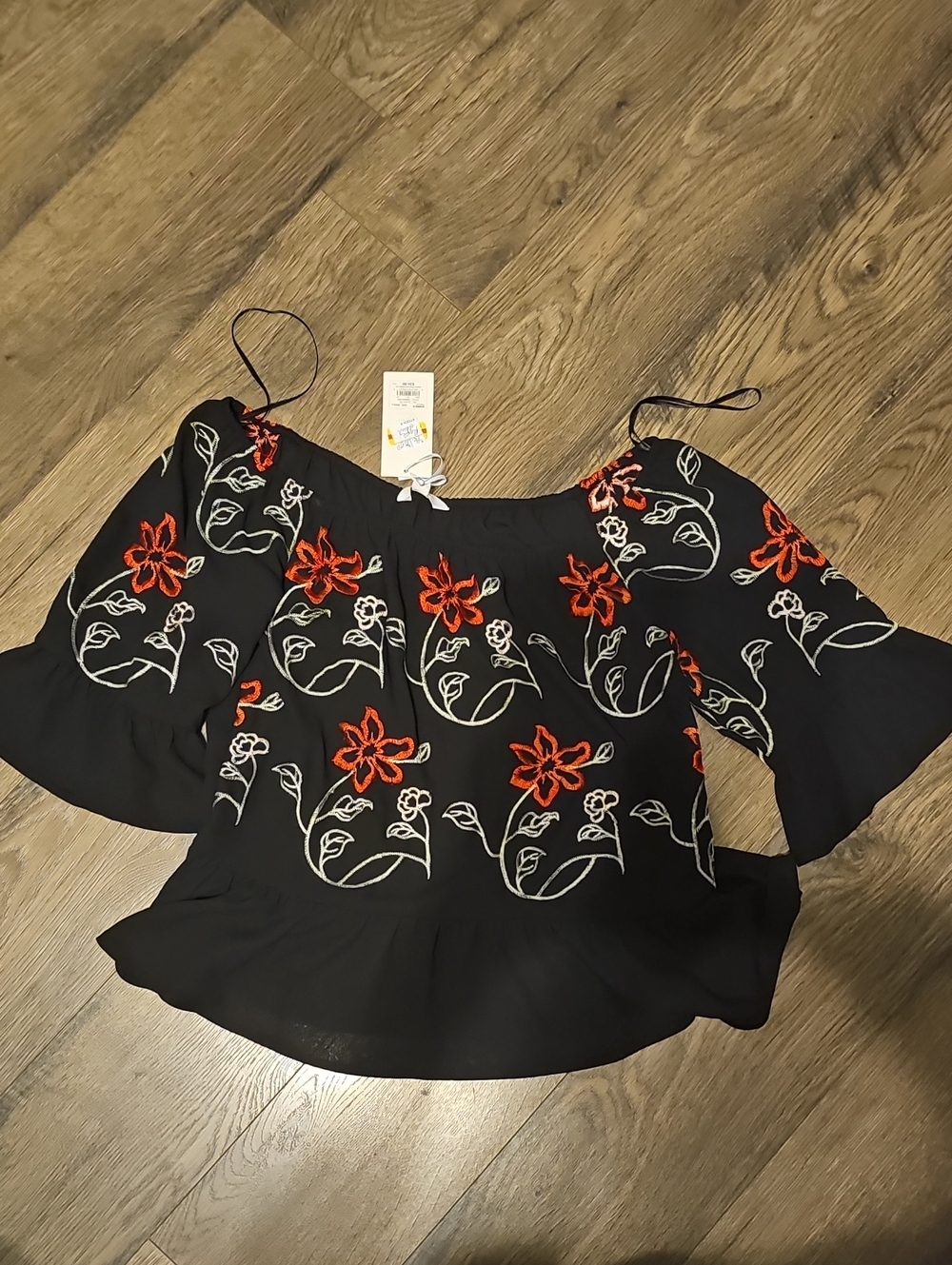 NWT Candie's Blouse Black Off-Shoulder Red White Floral Embroidery Small